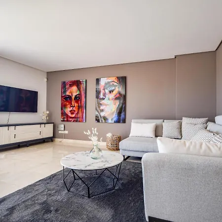 Penthouse With Sea Views In Nueva Andalucia Appartement *