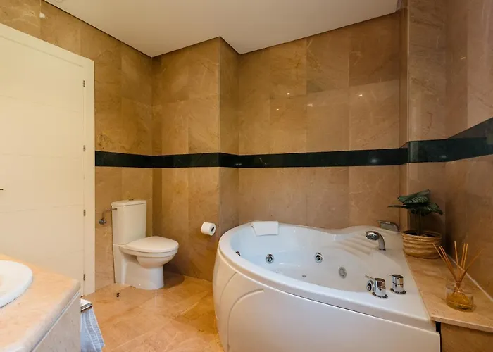 Penthouse With Sea Views In Nueva Andalucia Марбелья