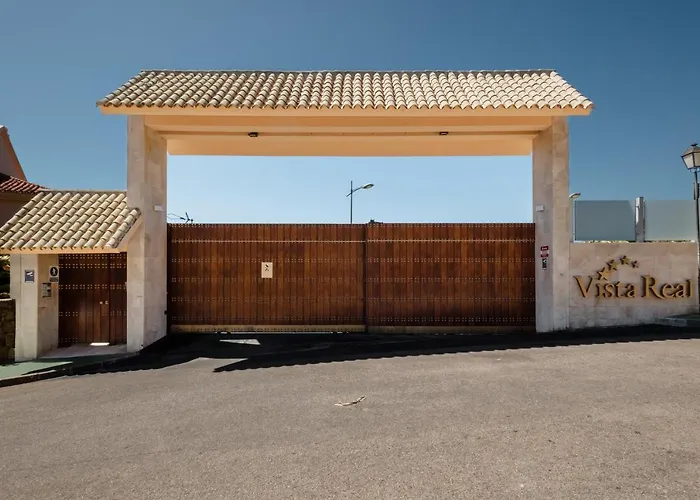 Апартаменти Penthouse With Sea Views In Nueva Andalucia Марбелья