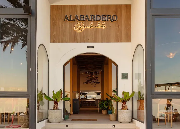 Penthouse With Sea Views In Nueva Andalucia Марбелья