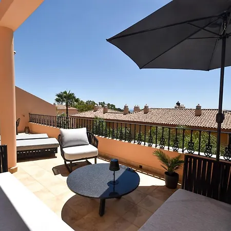 Penthouse With Sea Views In Nueva Andalucia Apartment *