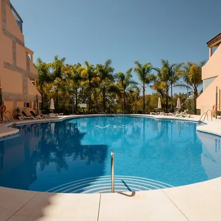 Penthouse With Sea Views In Nueva Andalucia Apartment Marbella