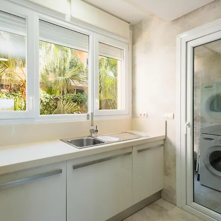 Appartement Penthouse With Sea Views In Nueva Andalucia *